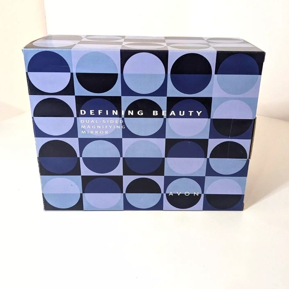 Dual Sided Magnifying Travel Mirror, Free Standing Makeup Vanity Defining Beauty - Picture 4 of 11